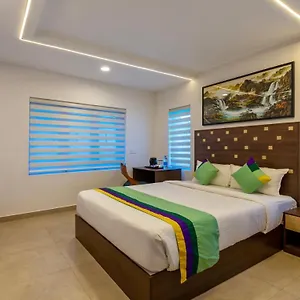 Treebo Vsaffron Regency, Punnamada 3* Alappuzha